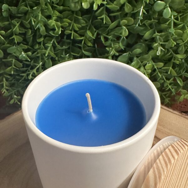 blue wax white 12crm